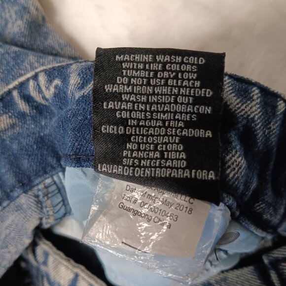 Blue Acid Wash Zipper Accent Straight Leg Jeans Size 34 - Picture 6 of 14